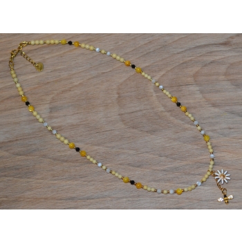 Naszyjnik handmade z  jadeitu , czarnego turmalinu i masy perłowej .